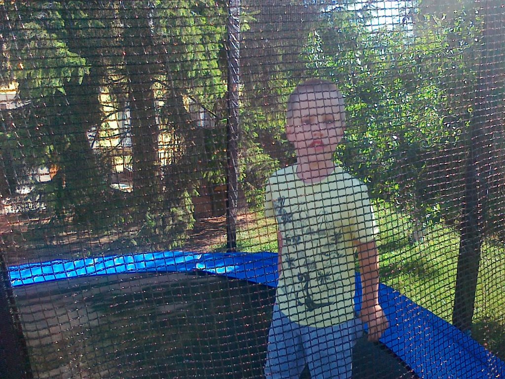 Elix Wojt batut siatka.jpg